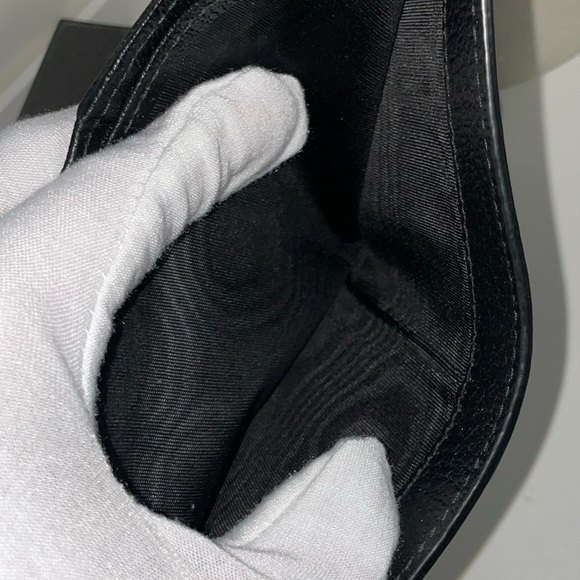 SOLD ON INSTAGRAM. Authentic Gucci Wallet Brand New condition - Picture 5 of 11